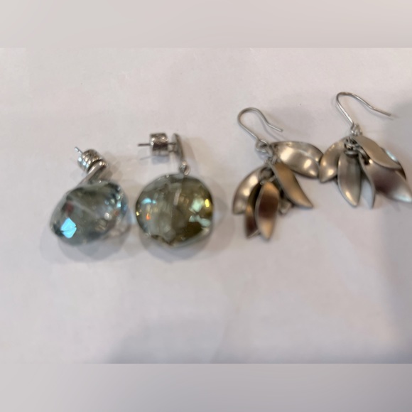 2 costume earring sets. Sparkly smoke gray and brush gold look. Dangly! - Picture 1 of 2